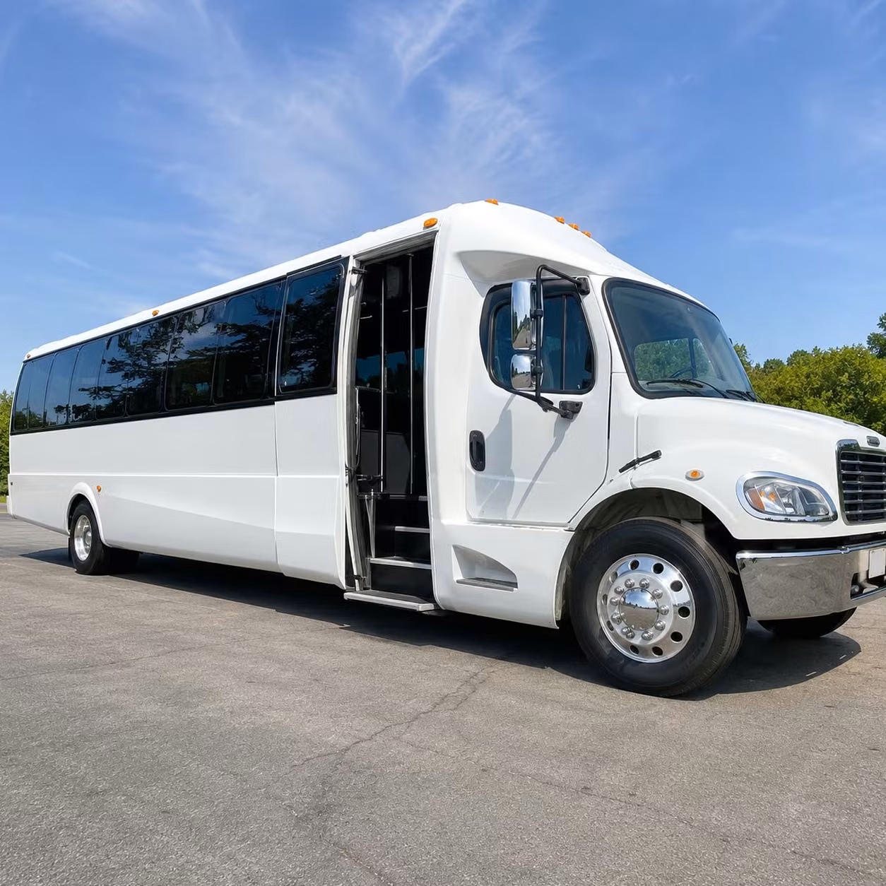 minibus and charter bus options for larger mount pleasant prom groups